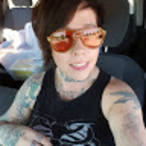 Meet your Posher, Brandi - Picture 1 of 1